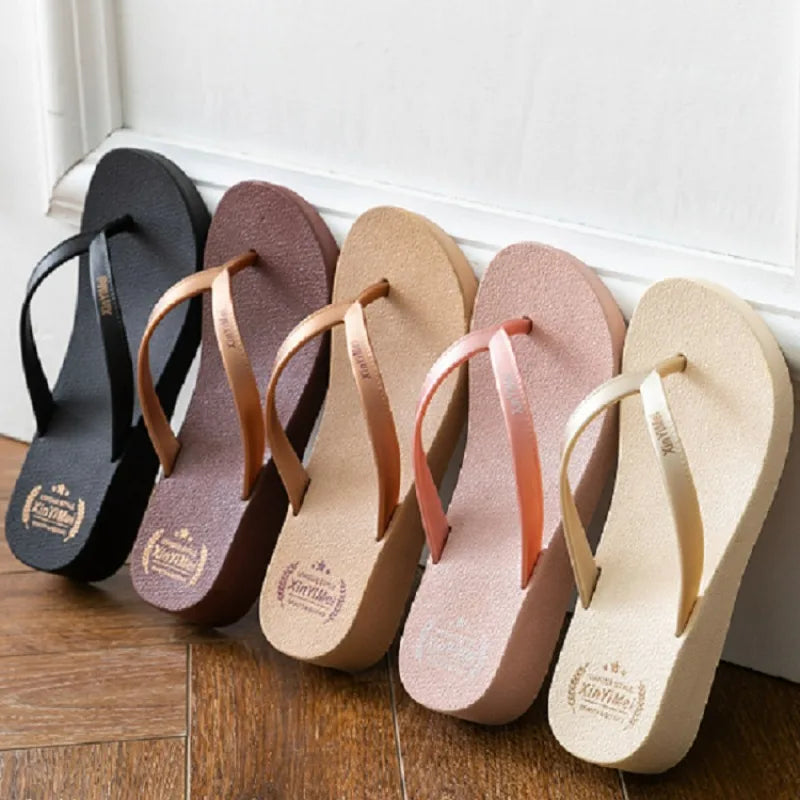 Summer Flip-flops for Women New Soft Thick-soled Anti-slip Beach and Seaside Slope Heel Flip-flops for Women Comfortable Slipper