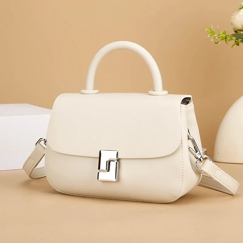 New Women's Bags, Fashionable and Versatile Saddle Bags, Niche High-End Underarm Bags, Casual Bags for Commuting and Shopping, Single Shoulder Crossbody Bags