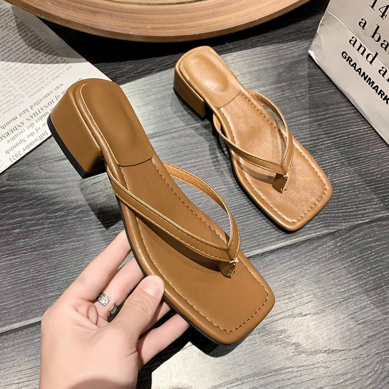 Flip-flops Women's Outer Wear 2025 New Summer Seaside Square Head Middle Heel Beach with Skirt Pinch Foot Cool Slippers