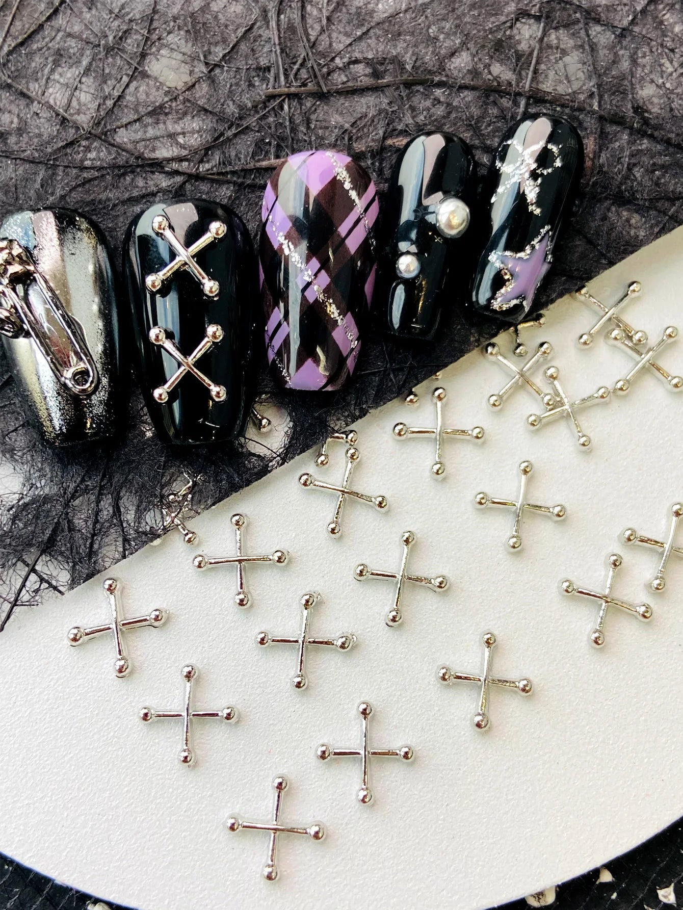50PCS Mixed Size 3D Punk Silver Cross Metal Parts Manicure Accessoire Nail Decoration Alloy Retro Cross Nails Art Charms