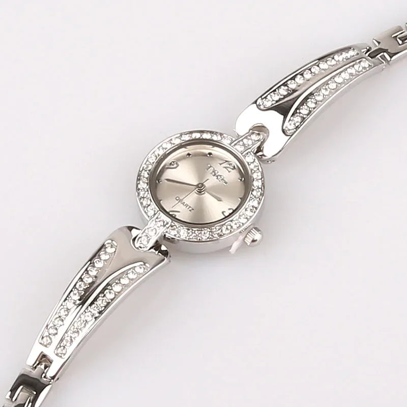 1PCs Classic Vintage Business Women Wristwatch Sliver Quartz Watch Bracelet Watches Party Office Christmas Gifts